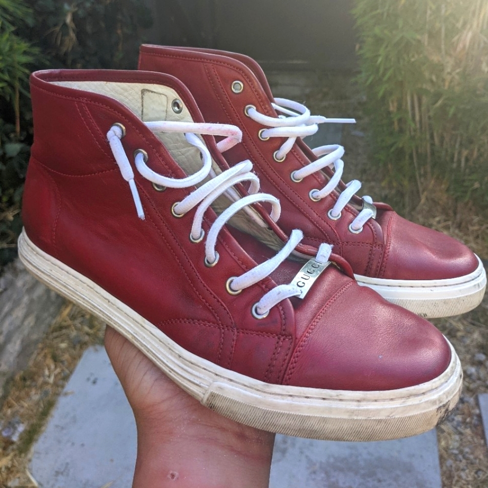 Men's Gucci Shoes Red Hi Tops like new sz 9 (10us)